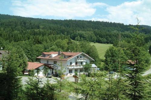 Landgasthof Zum Hirschenstein, Garni 3*
