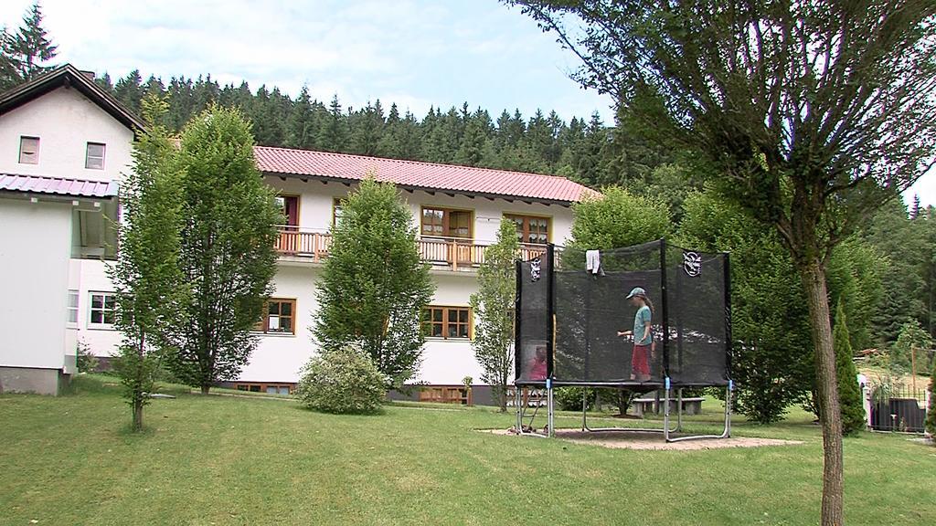 Landgasthof Zum Hirschenstein, Garni 3*